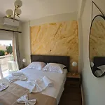 Elegant 4br Maisonette For Families&groups Loutráki