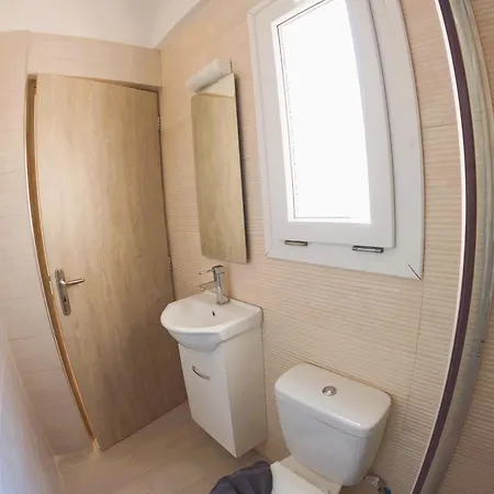 Elegant 4br Maisonette For Families And Groups Loutráki