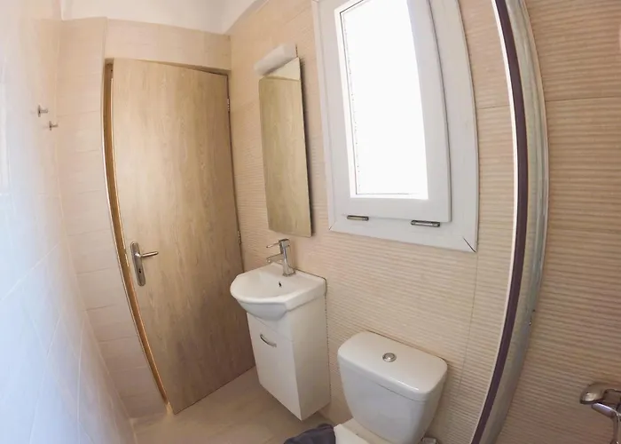 Elegant 4br Maisonette For Families And Groups Loutráki