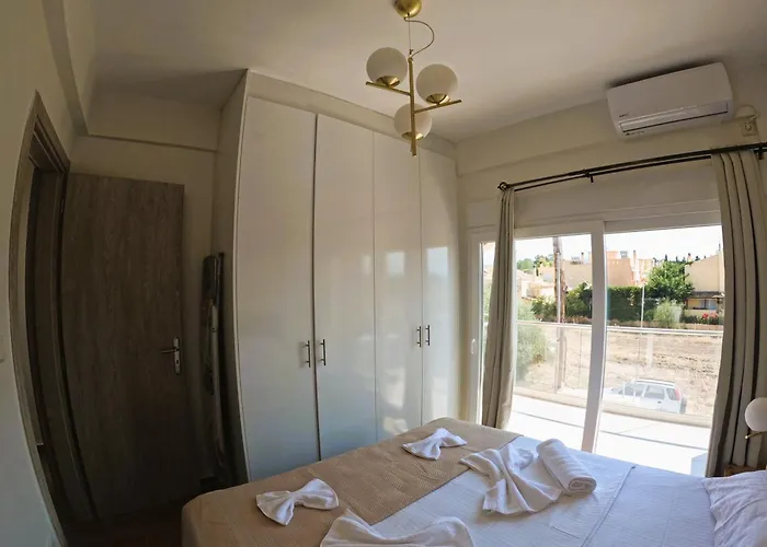 Elegant 4br Maisonette For Families And Groups Daire Loutráki